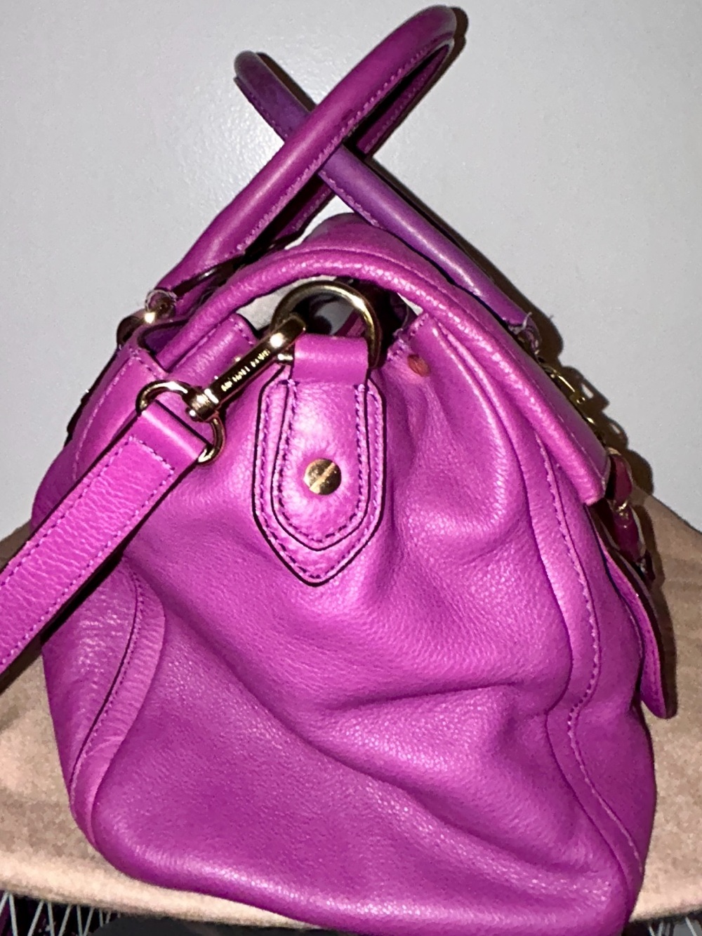 Michael Kors -Large Vibrant Purple Pebbled Leather Margo Satchel- EUC - Picture 7 of 12